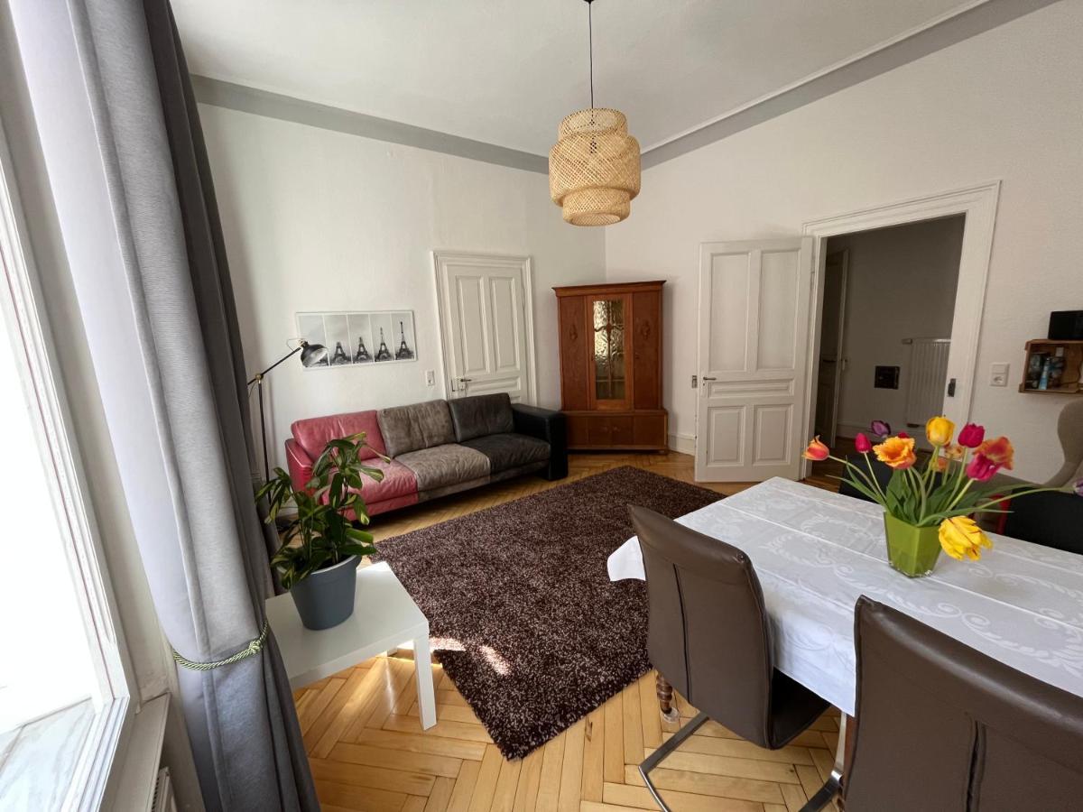 Haus Mittendrin Neustadt an der Weinstraße Exterior foto