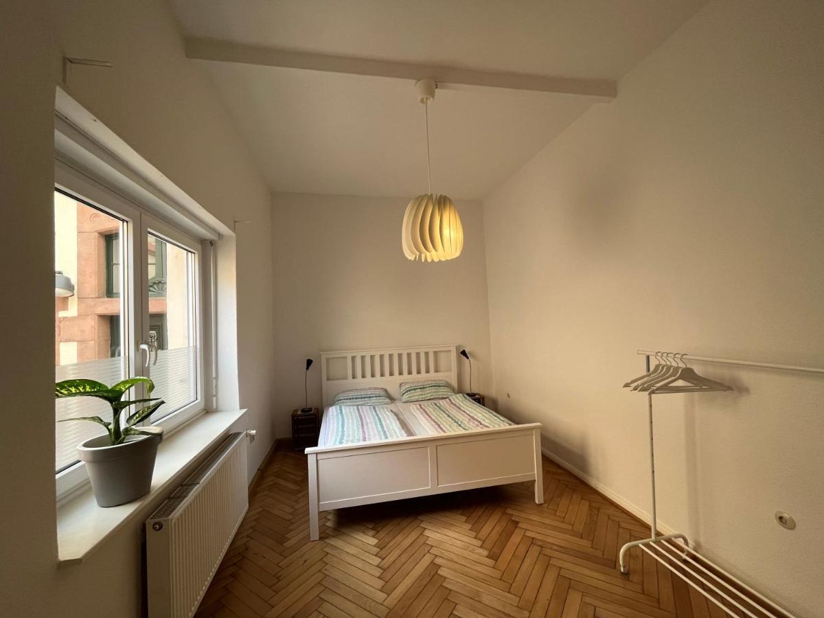 Haus Mittendrin Neustadt an der Weinstraße Exterior foto